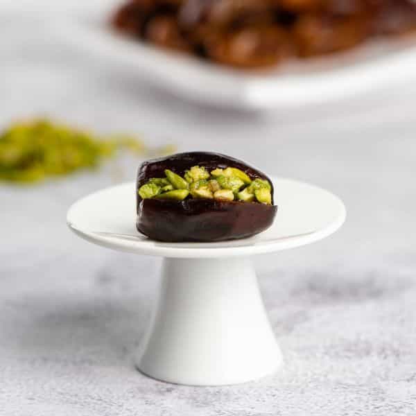 Fardh Dates stuffed with Pistachio