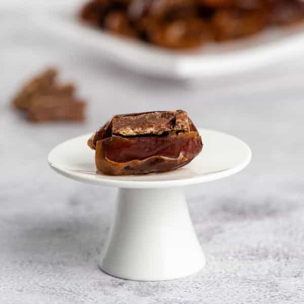 Cornflakes Chocolate Dipped Kholas Dates