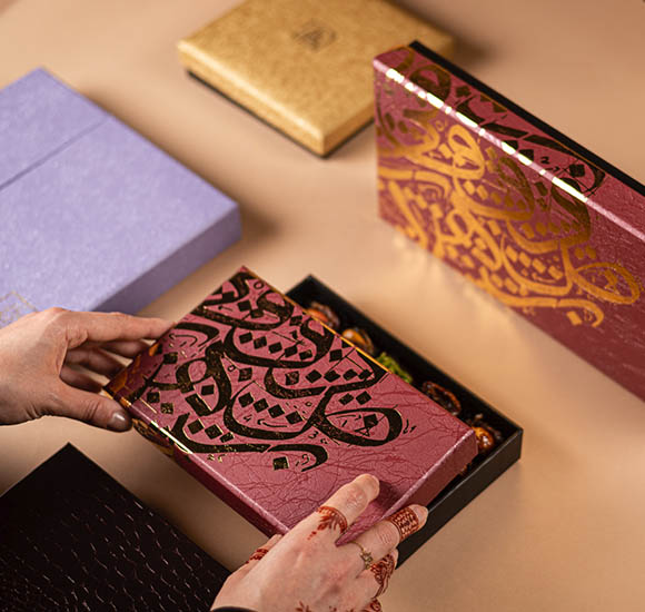 The Role of Traditional Emirati Gifts in Corporate Gifting
